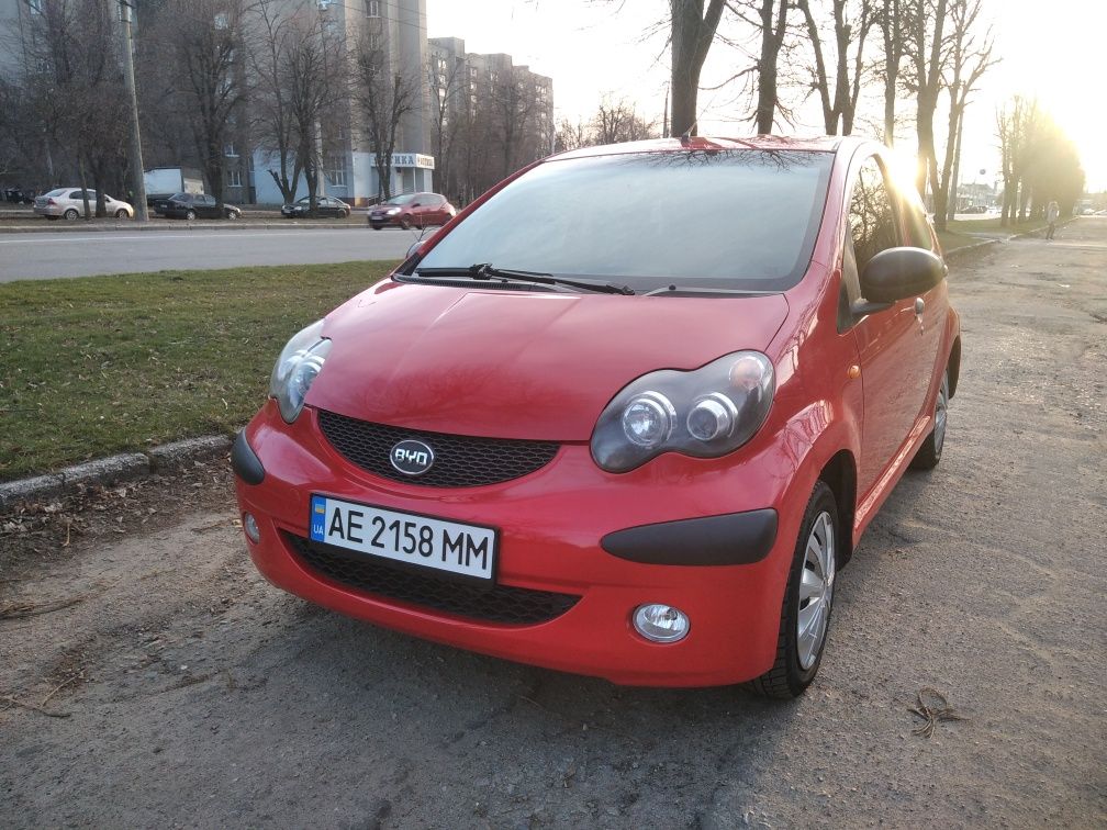 Продам автомобиль byd f-0 в хорошем состоянии, 2013 год