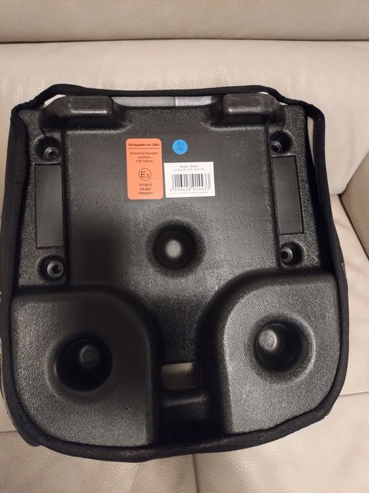 Siedzisko samochodowe bezpieczne  dla starszaka, powyżej 135 cm wzrost