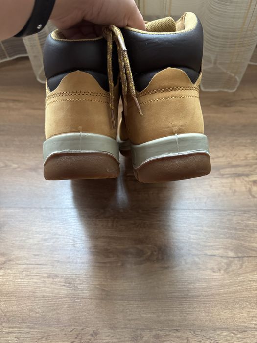 Продам чоловічі черевики