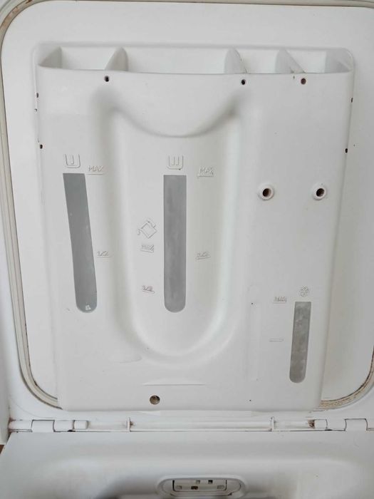 Продам стиральную машинку ZANUSSi