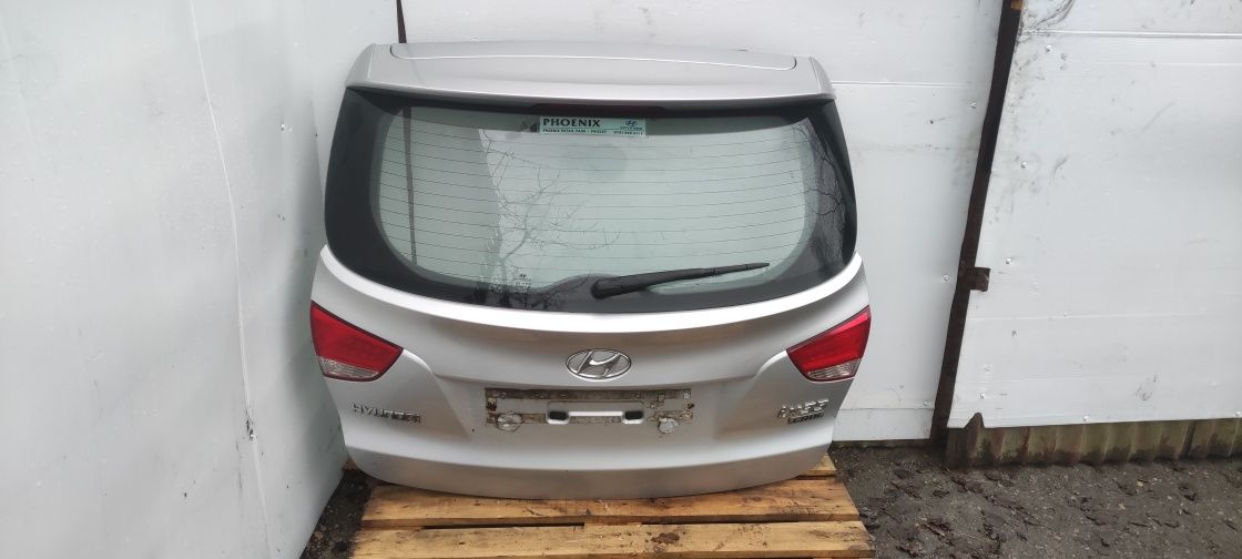 Klapa bagażnika Hyundai ix35 9s srebrna szara kompletna
