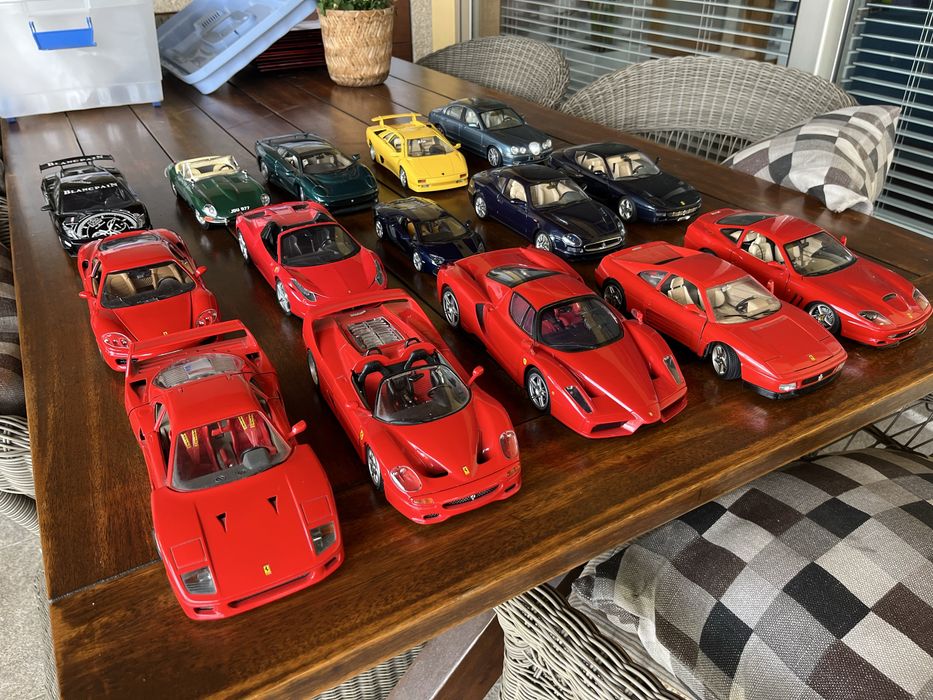 Lote carros miniaturas 1/18