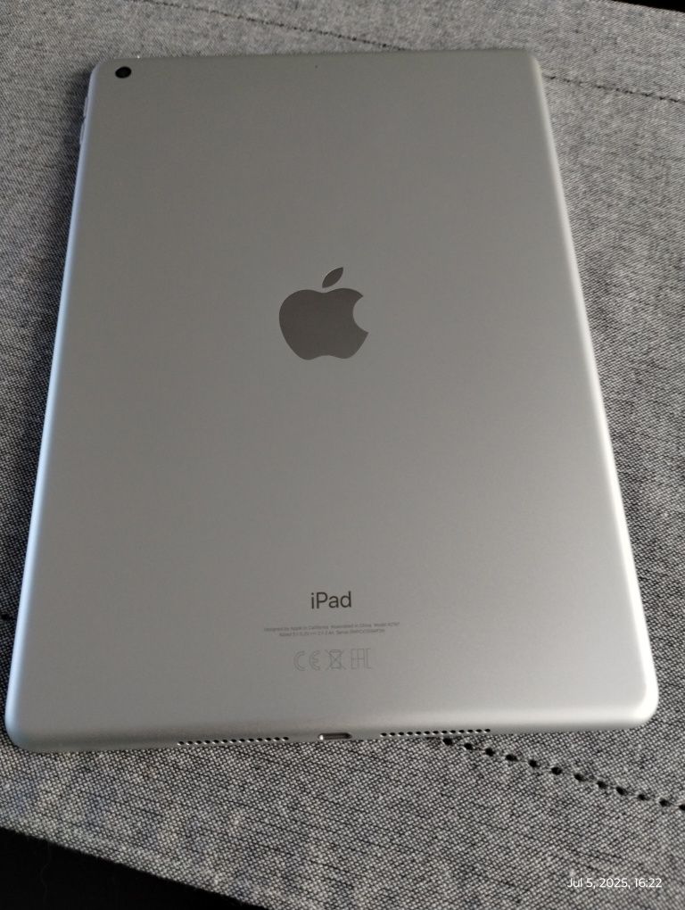 iPad 7 Generacji + Akcesoria