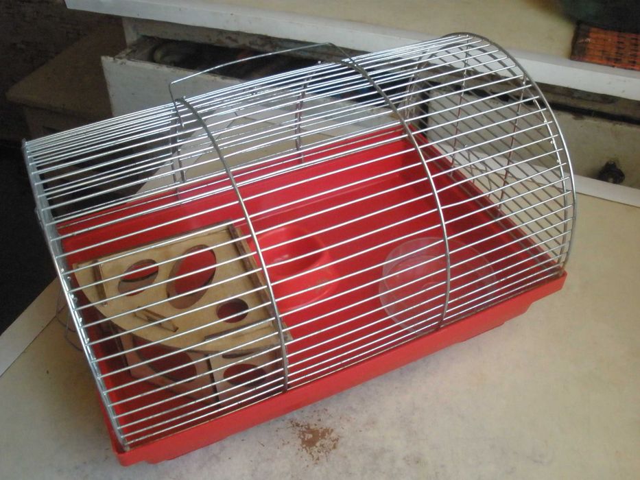 Клетка для хомячка,мышки ,укомплектованная 33х23х18 см.гарний стан.