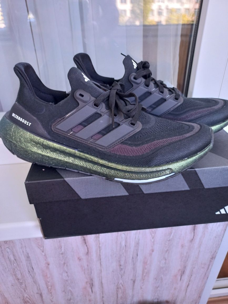 Кроссовки Аdidas Ultraboost Light IF1720.
