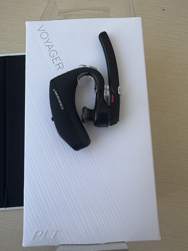 plantronics Voyager5200+ зарядный кейс