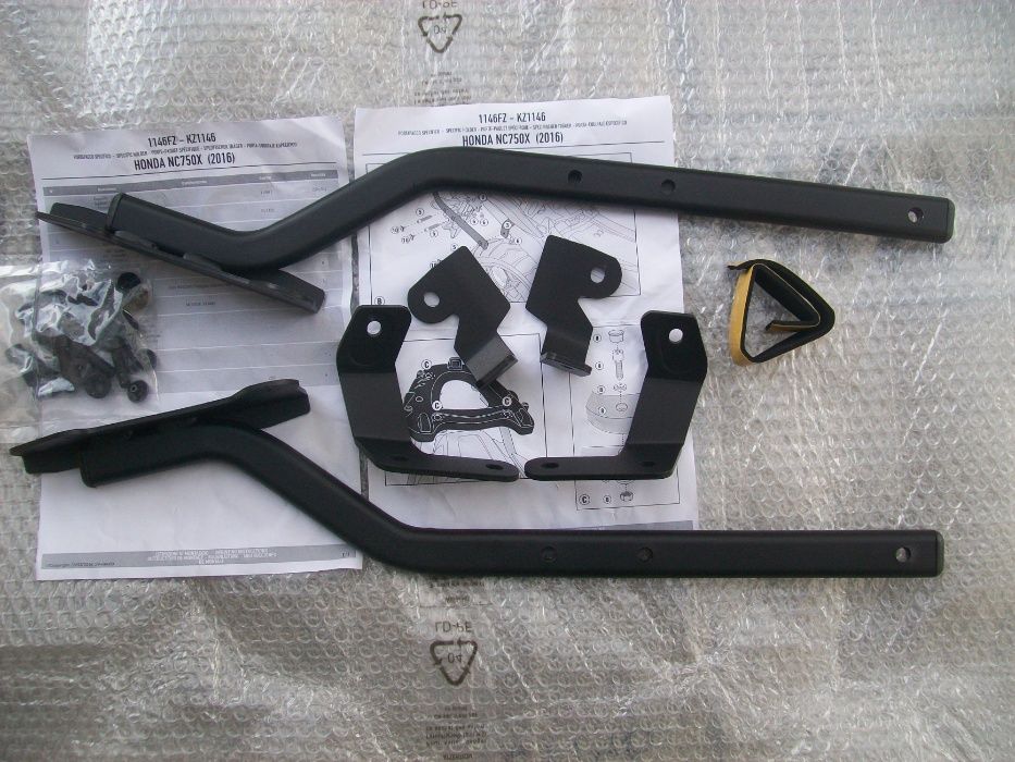 1146FZ GIVI stelaż centr. HONDA NC750X (16>20) i NC750S (16>20) nowy