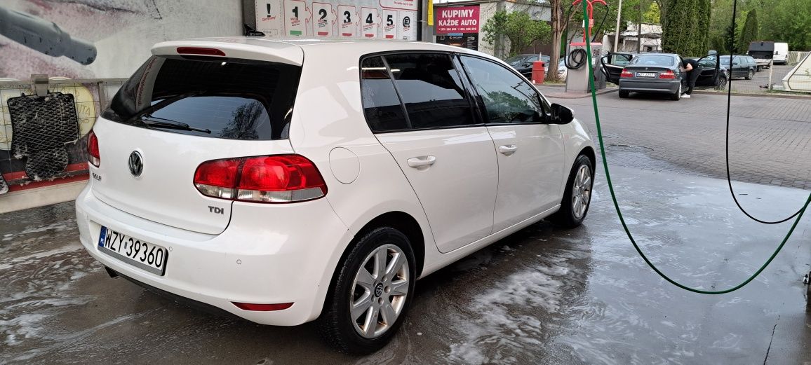 VolkswagenGolf 1.6 TDI