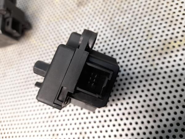 Motor da comporta da sofagem CITROËN DS3