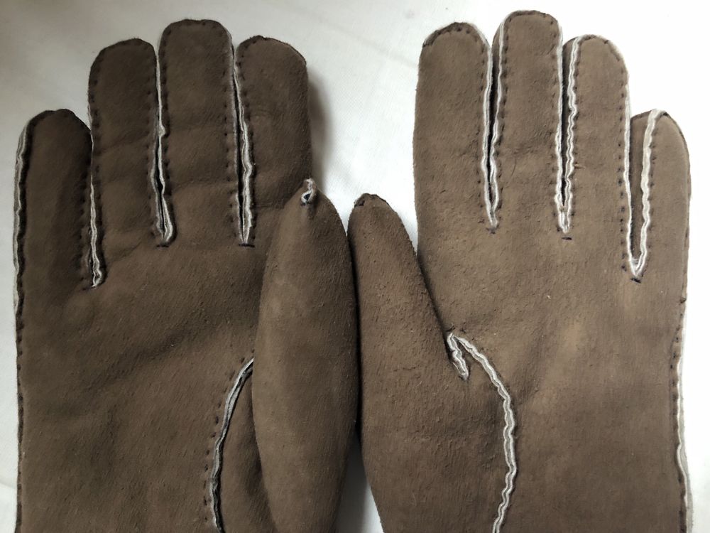 Beżowe rękawiczki uniseks z ociepleniem futrzanym