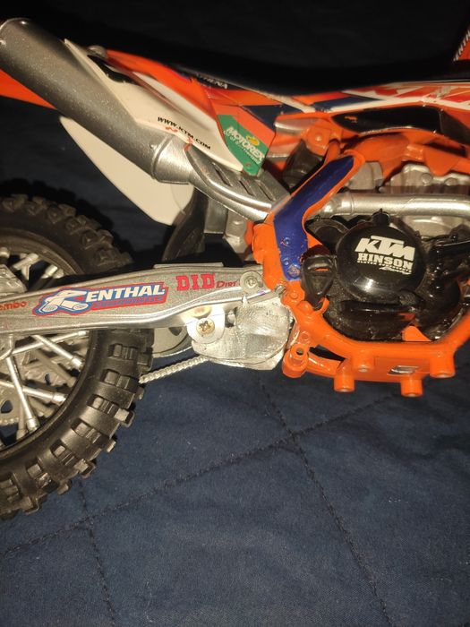 Мотик іграшковий KTM
