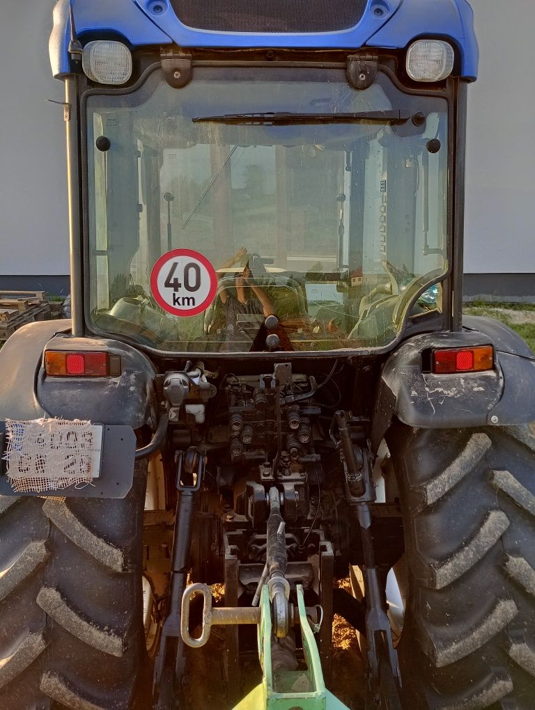 New Holland TN 85FA, 40km/h , sprawna Klima , hamulce na 4 koła