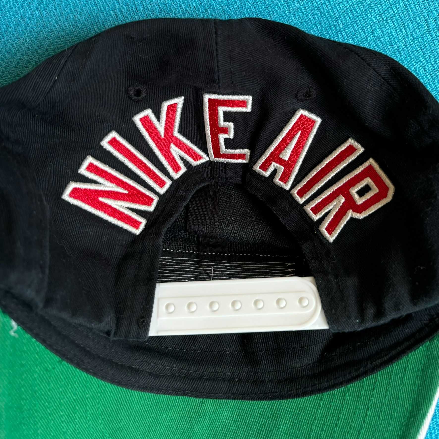 Czapka z daszkiem Nike Air roz. uniwersalny