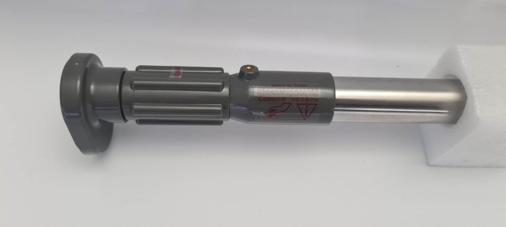 Drążek metalowy na ubrania rozsuwany