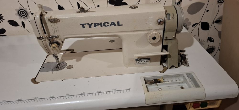 Промышленная швейная машинка