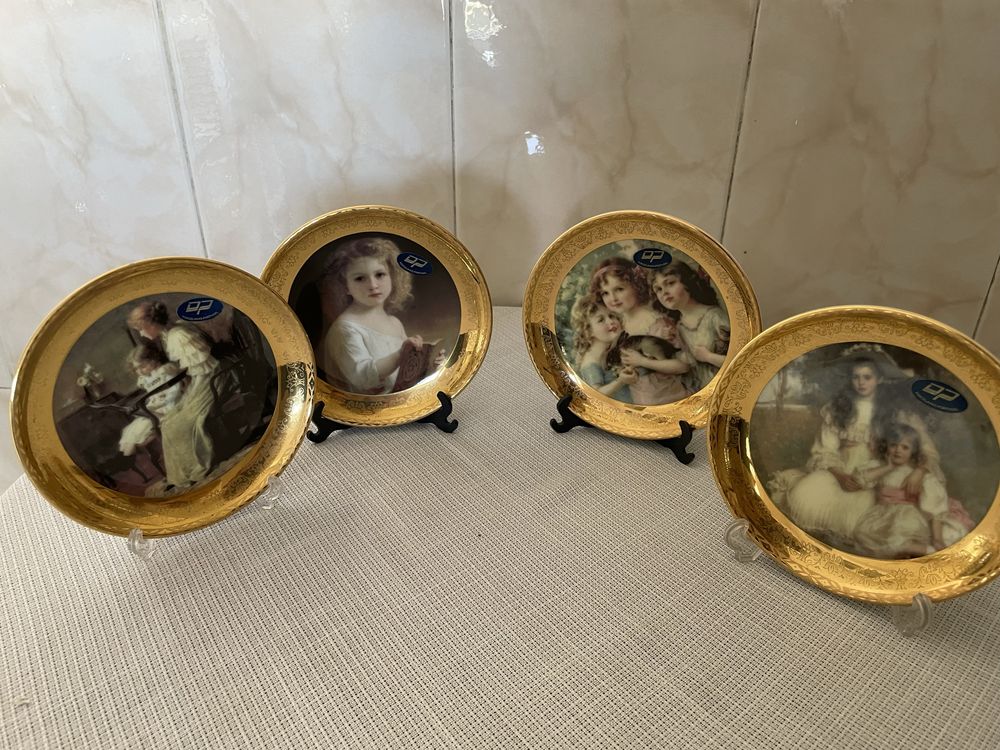 Coleção de 4 pratos porcelanas de Portugal