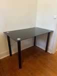 Mesa de sala ou jantar / secretária