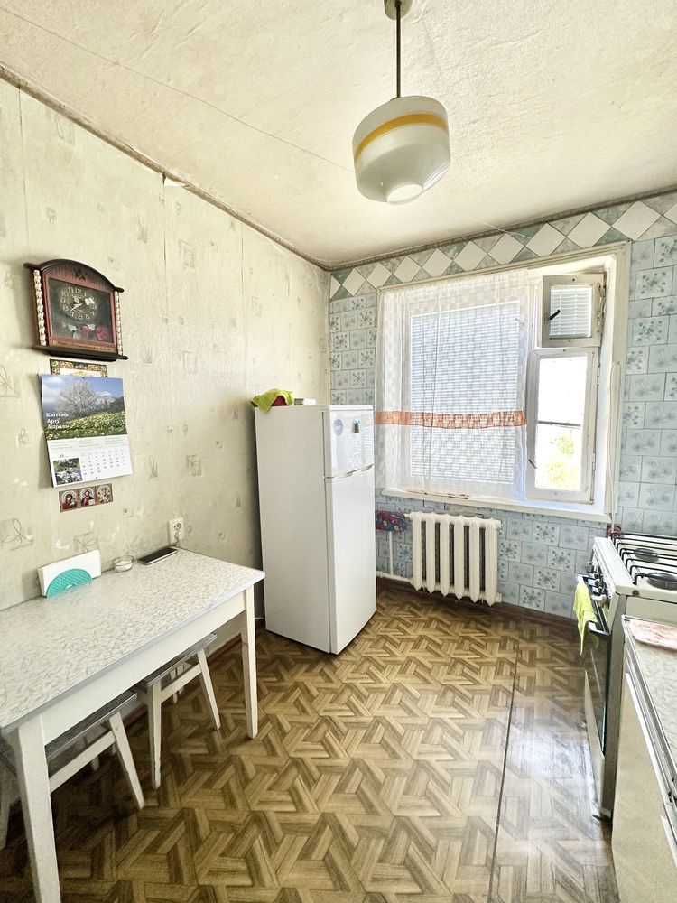 Вільна! 2-кв кв по вул Ладозькій
