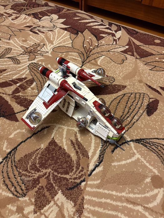 Republic Gunship 2013 75021 Lego Star Wars