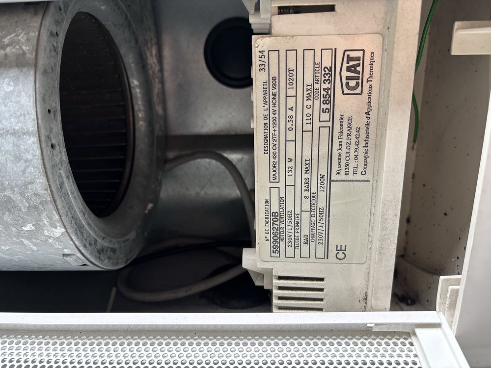 Klimakonwektor naścienny CIAT Major 2 430 CV z grzałką 1200W Okazja!