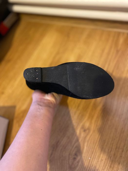 Czarne buty na wysokim koturnie rozmiar 39