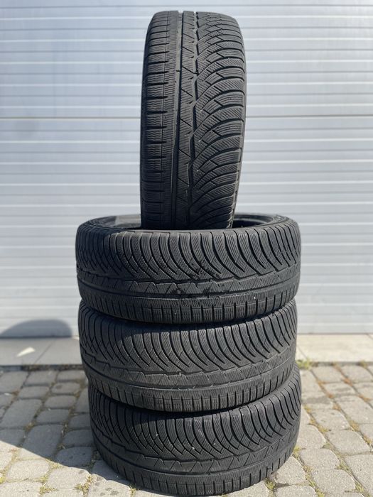 Michelin pilot alpin PA4 235/45 r19
