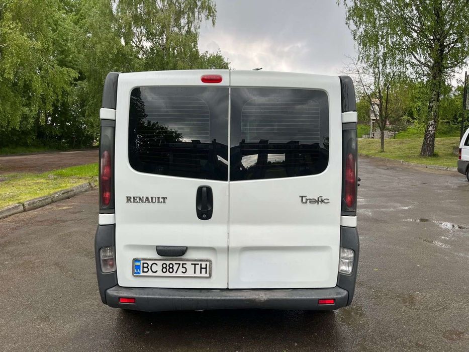 Renault Traffic пасажир