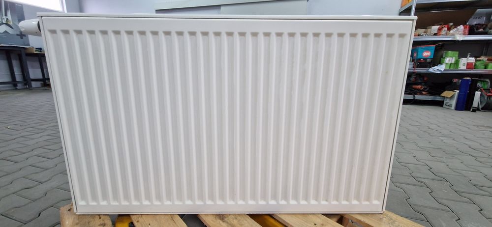 Grzejnik KERMI 100 cm z termostatem