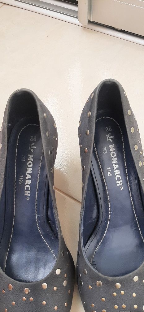 Женские туфли Монарх с открытым носком 36 новые
