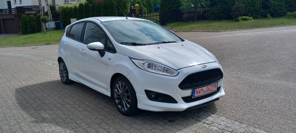 Ford Fiesta ST-Line 2016r 140KM, bezwypadkowy, LED, climatronic, PDC