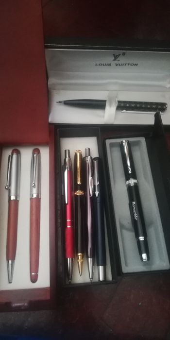 Canetas a varios preços