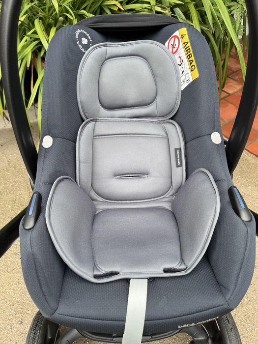 Carrinho, babycoque e isofix bébé-confort