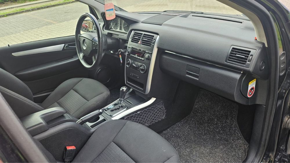 Mercedes B200 turbo automat czarny metalik stan bdb zamiana na tanszy