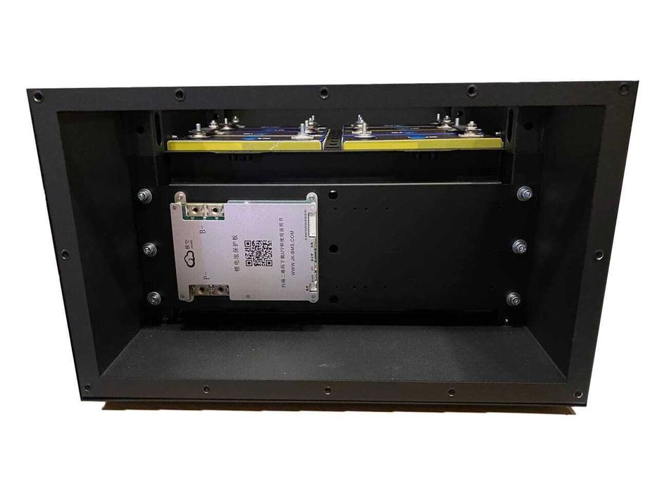 Корпус для акумулятора LiFePO4 24В 280-314А 8S 2 клеми