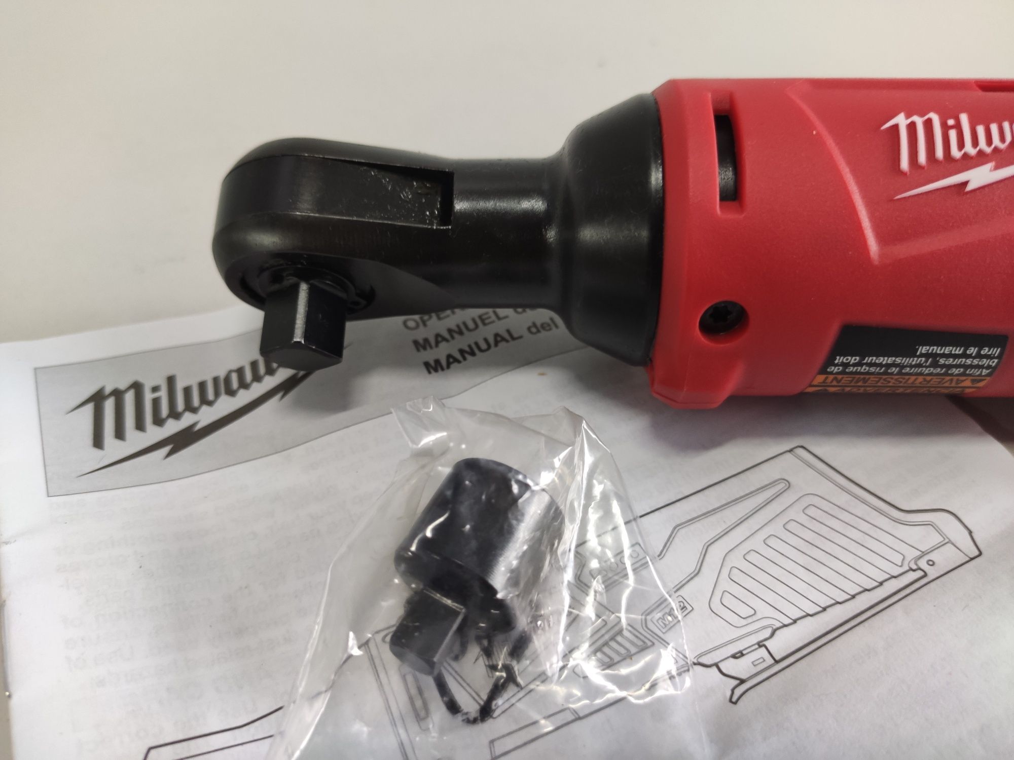 Milwaukee M12 2457-20 кутовий гайковерт 3/8" Оригінал США