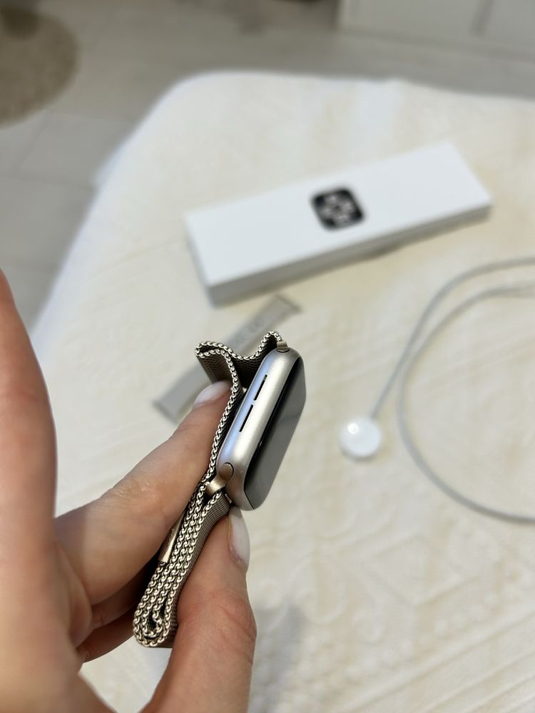 Apple watch SE Gold