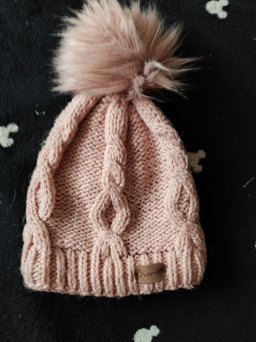 Różowa zimowa czapka na 4-5 lat