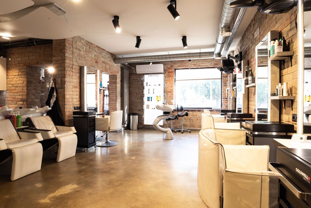 Wynajmę stanowiska fryzjerskie