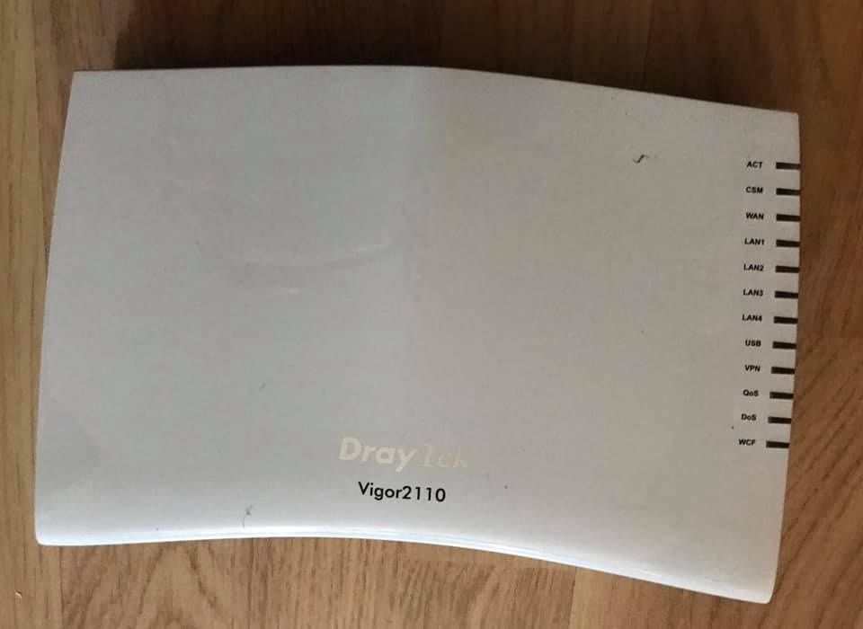 Router Broadband vigor2110 Draytek