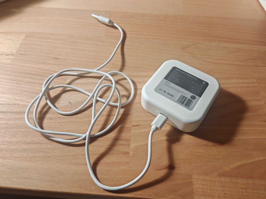 bramka TTLock do zamków elektronicznych, najem krótkoterminowy