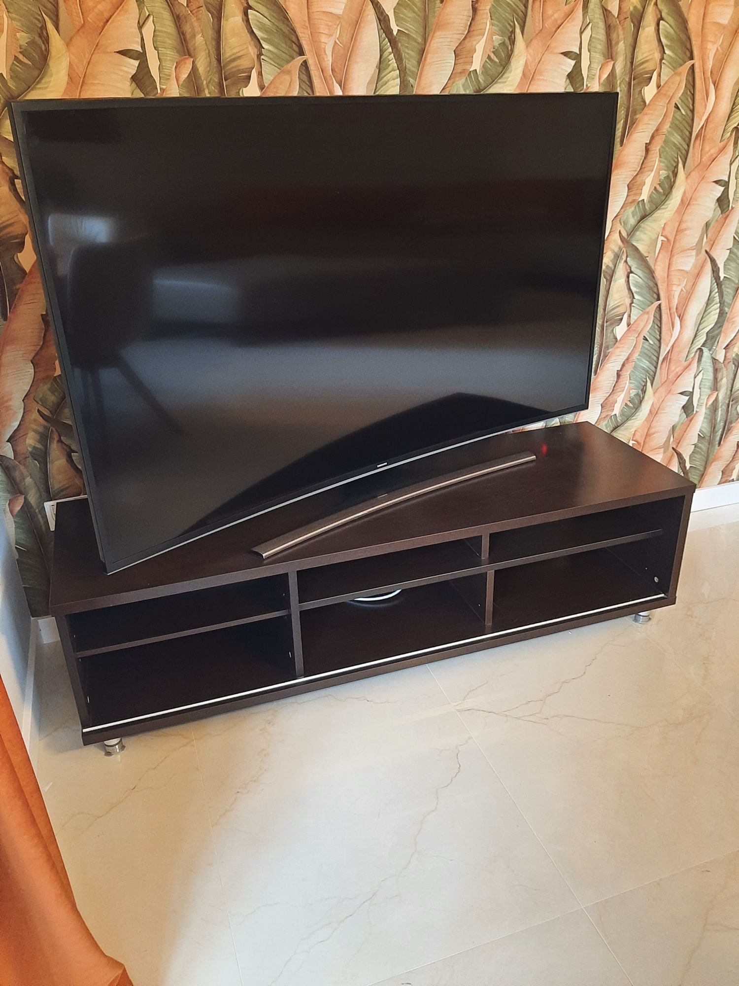 Szafka RTV pod telewizor