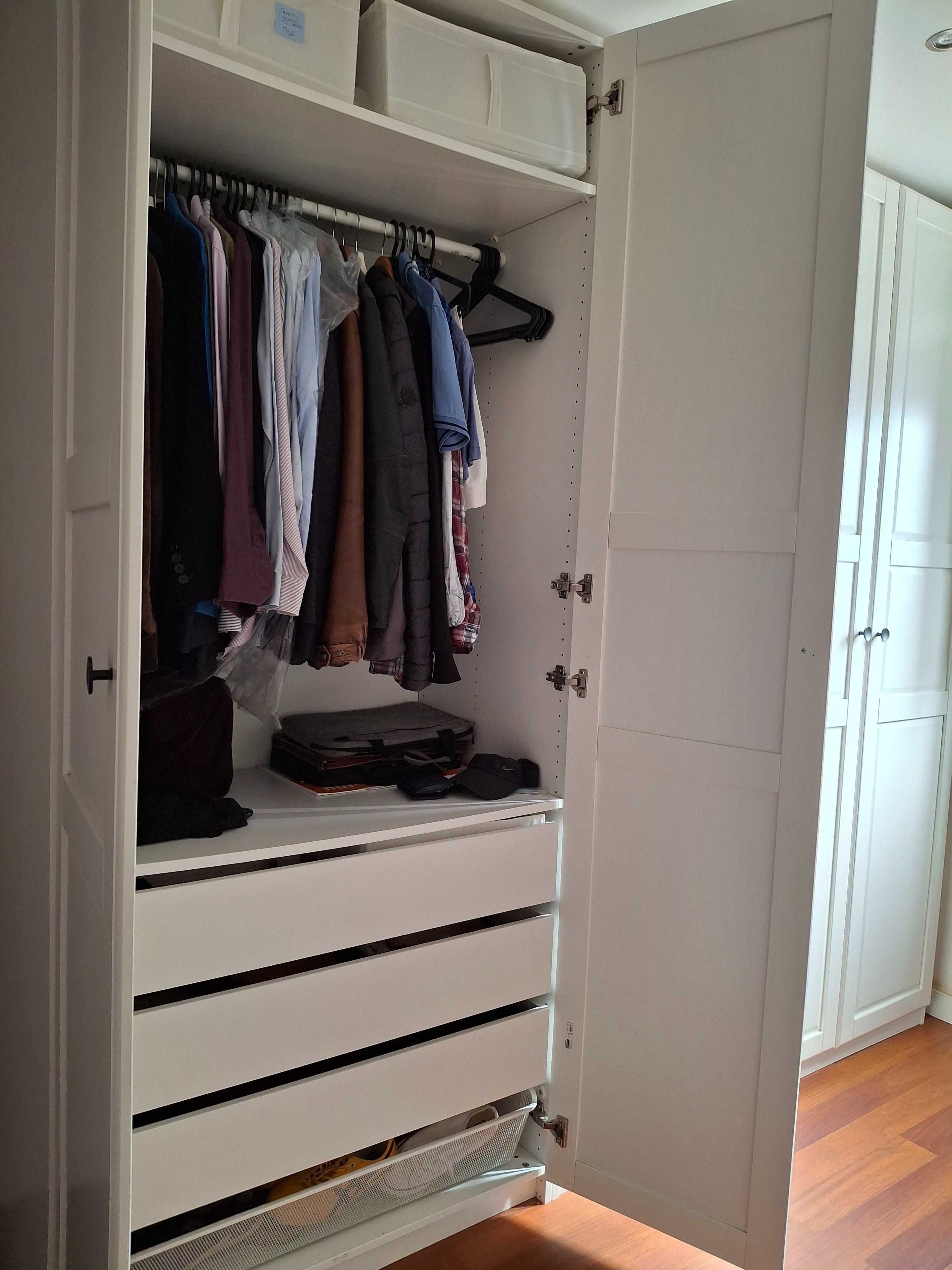 Roupeiro IKEA PAX 100×58×236 cm (ref. 502.145.60)