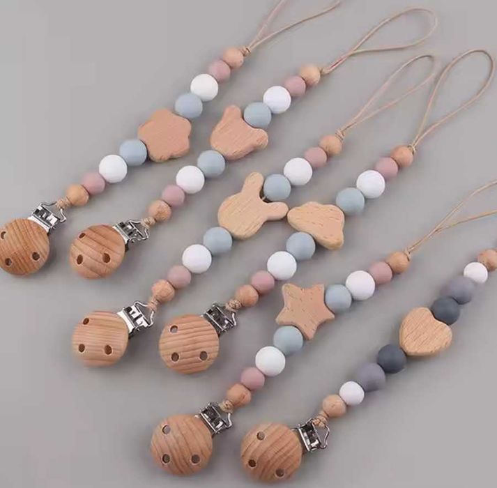 Conjunto de prendedores de chupeta