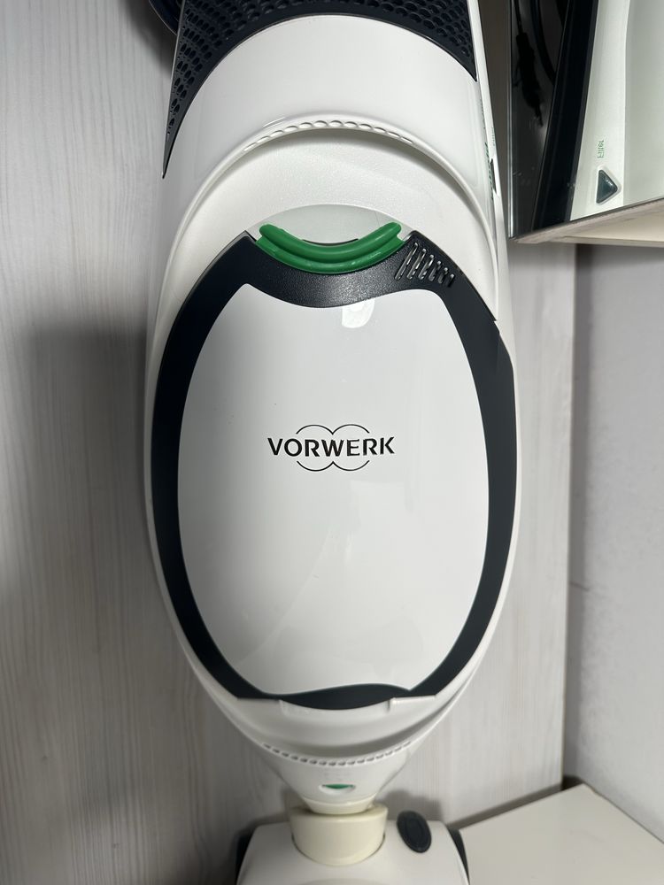 Vorwerk VK150 + EB370 odkurzacz pionowy