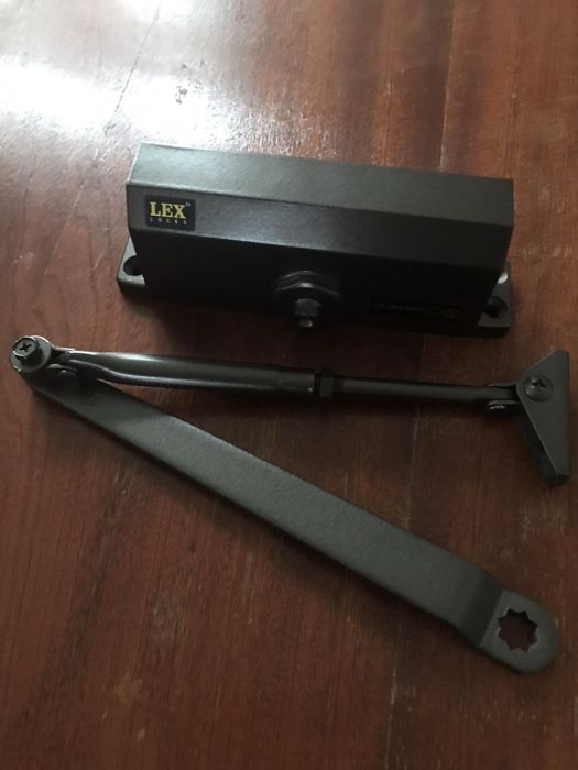 Доводчик 502 D новий