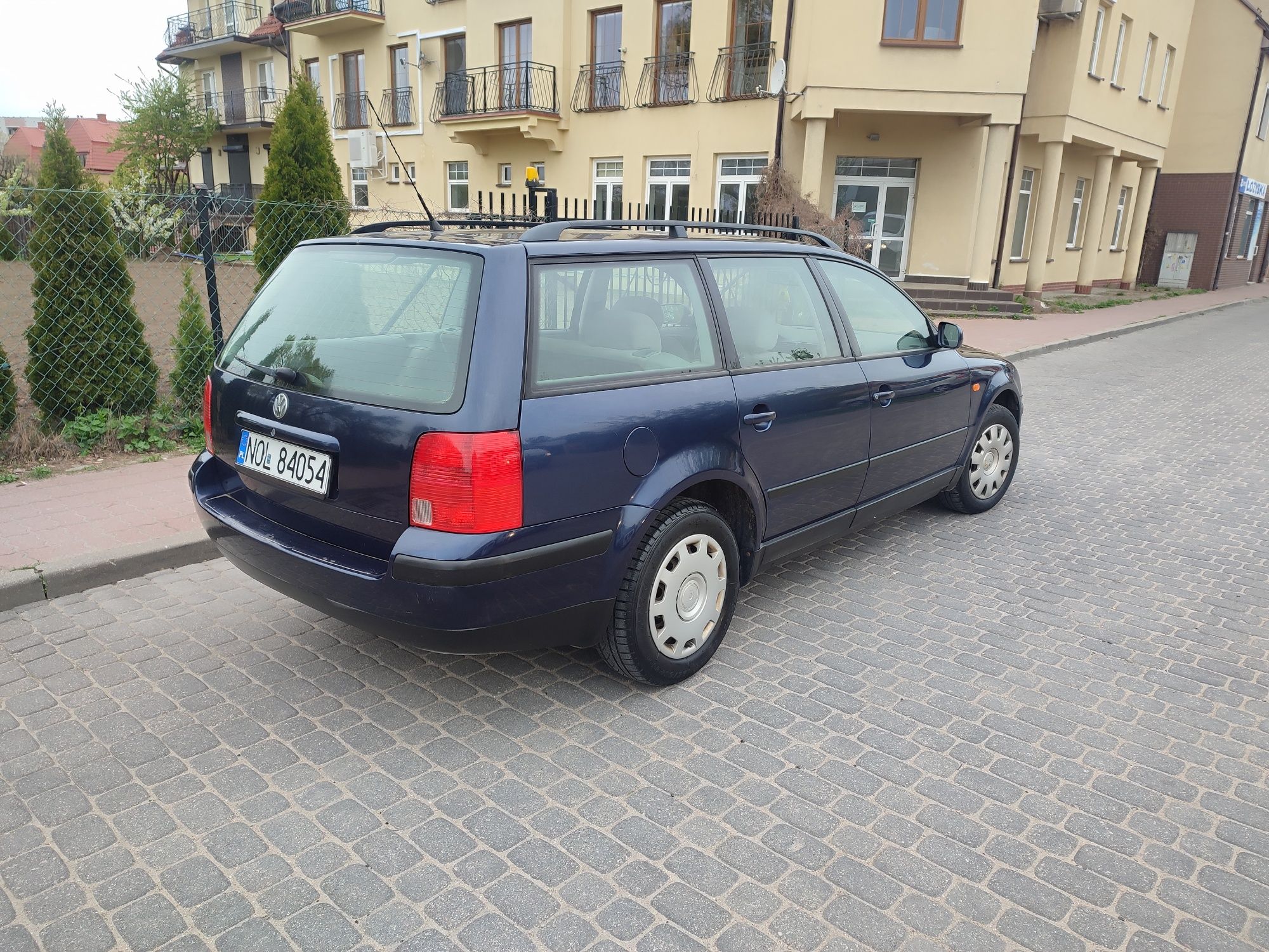 Sprzedam passat 1.8 benzyna