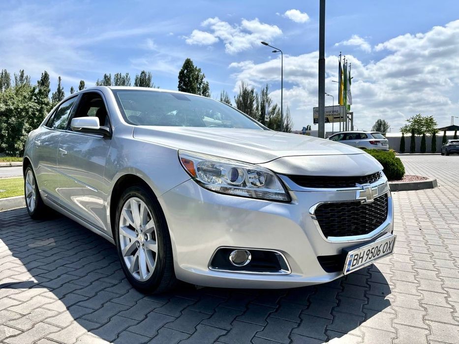 Автомобиль Chevrolet Malibu