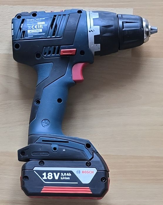 BOSCH GSR 18V-EC Wkrętarko-Wiertarka Bezszczotkowa Aku3.0Ah WALIZKA