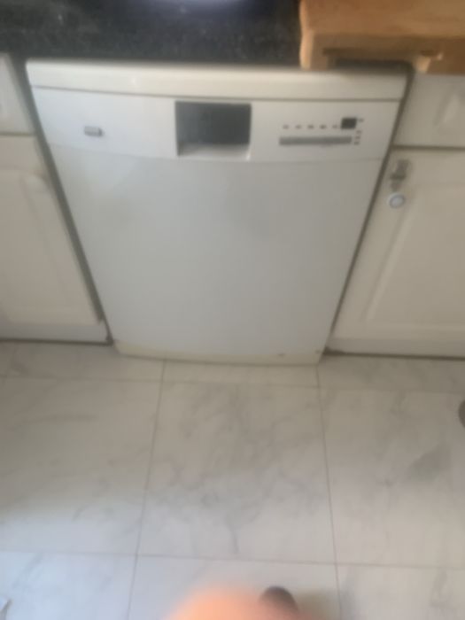 Maquina lavar louca Aeg avariada