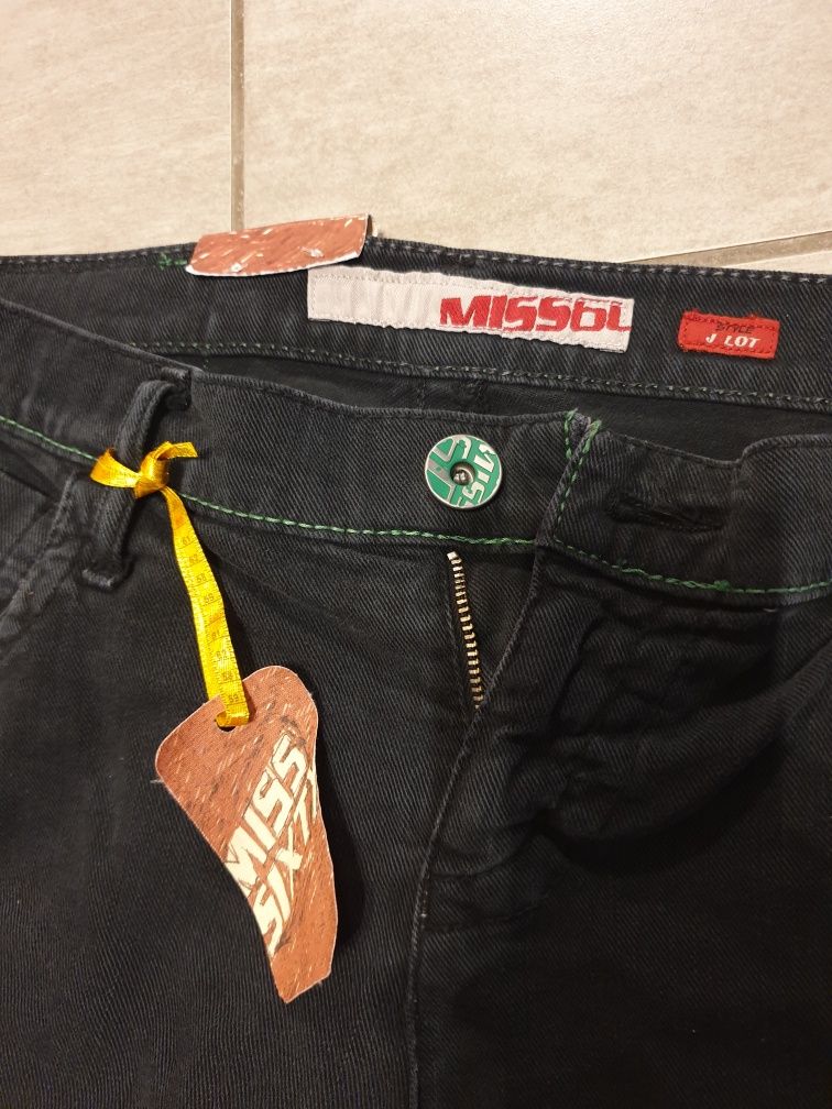 Nowiutkie spodnie jeansy Miss Sixty z metkami